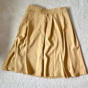 NWT “Joaur” tan/gold skirt
